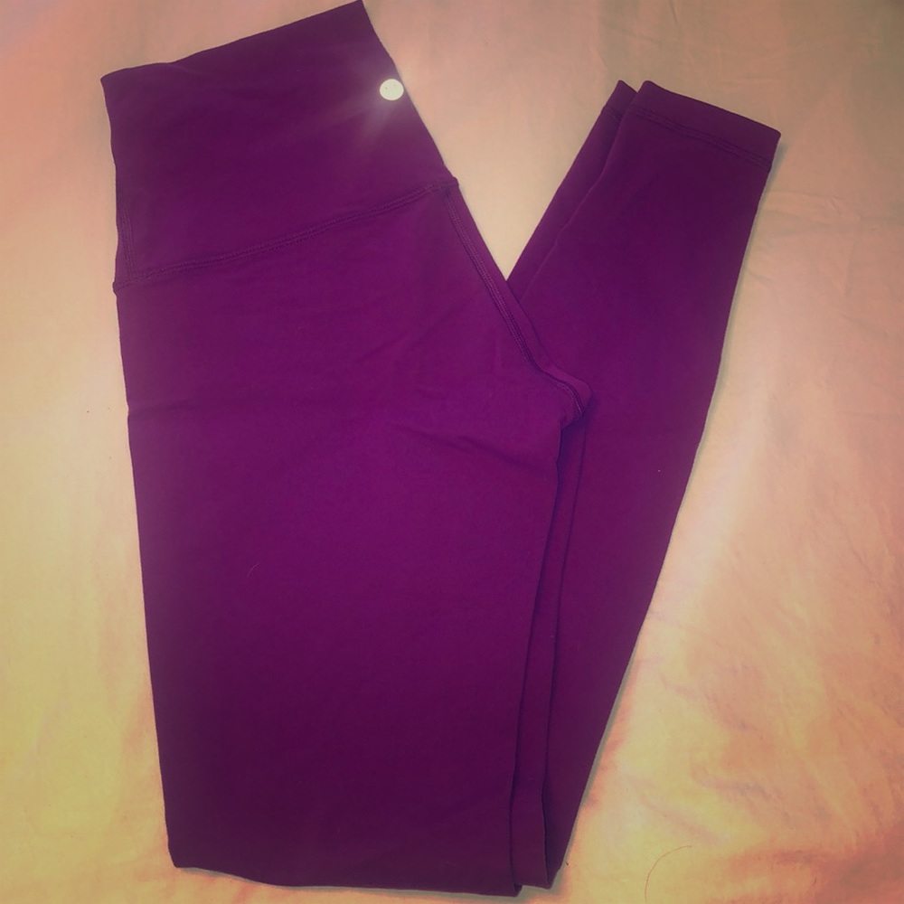 Magenta ankle length lulu leggings!